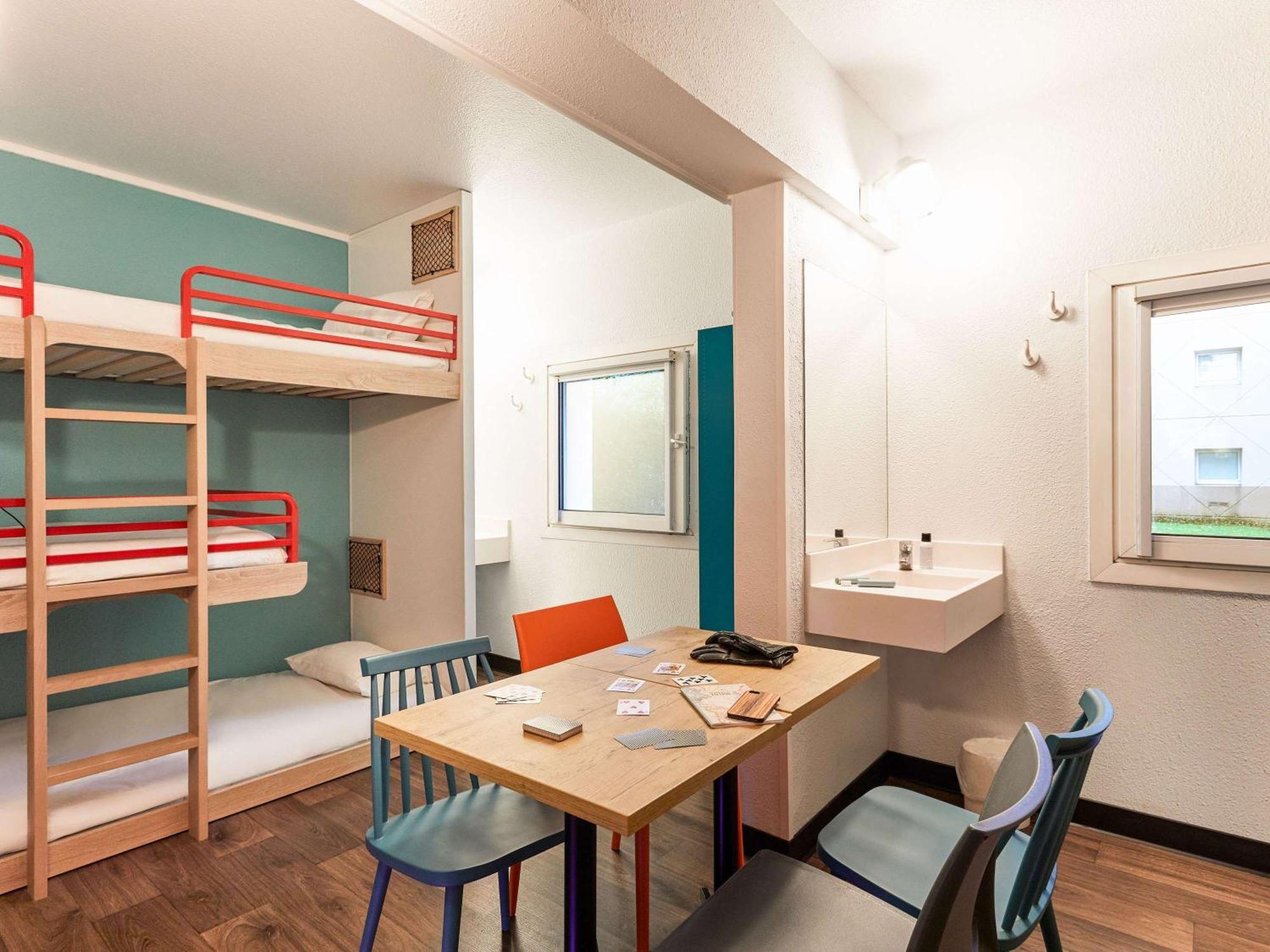 Hotelf1 Saint Witz A1 Hotel Екстер'єр фото