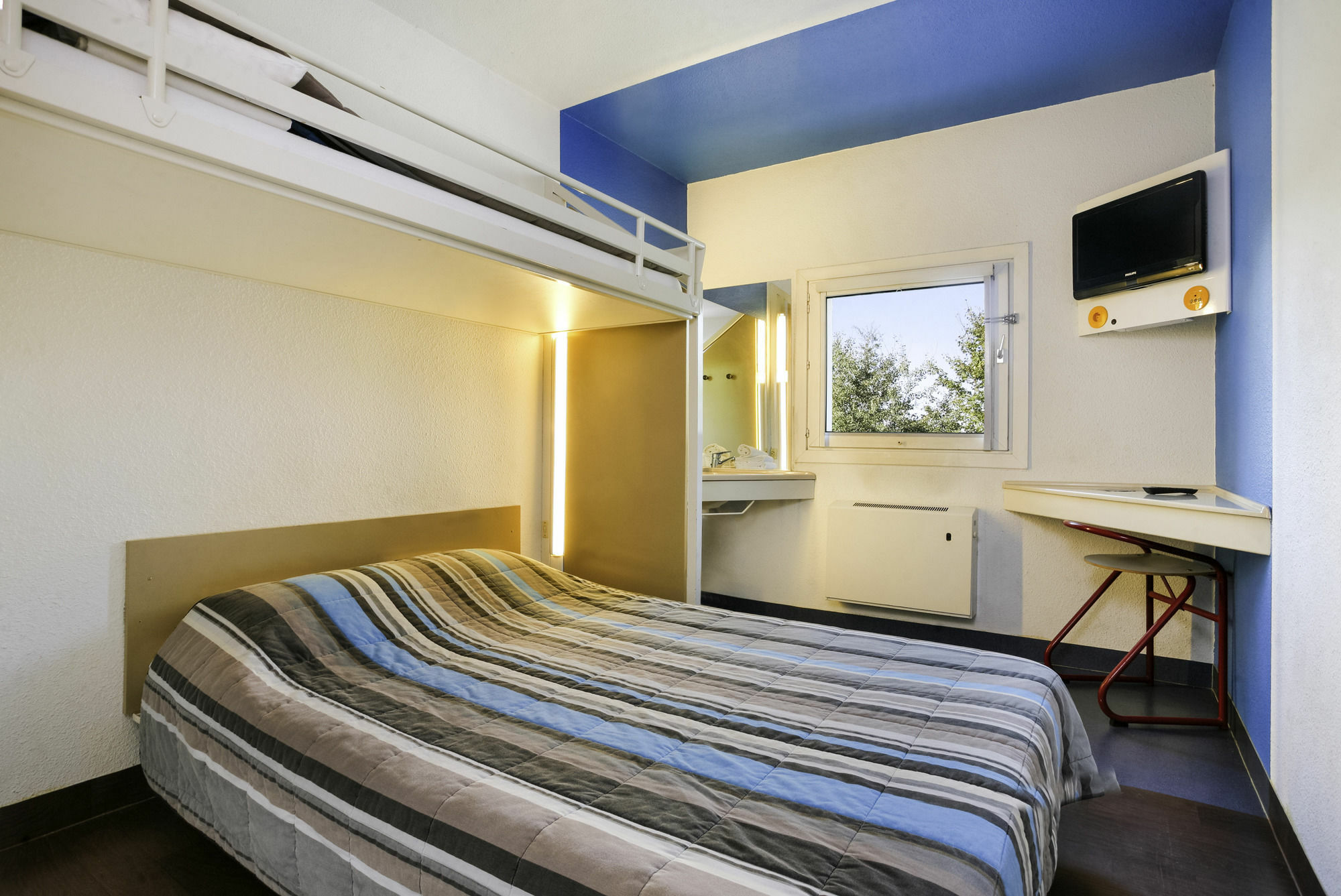 Hotelf1 Saint Witz A1 Hotel Екстер'єр фото